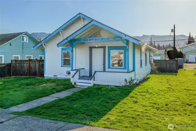 734 W 4th St, Port Angeles, WA 98363 - Photo 6