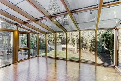 10020 SE 7th Street, Bellevue, WA 98004 - Photo 10