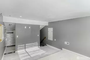 10020 SE 7th St, Bellevue, WA 98004 - Photo 14