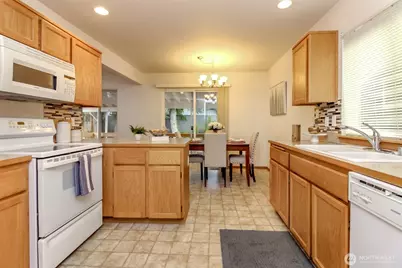 602 E 68th Street, Tacoma, WA 98404 - Photo 10