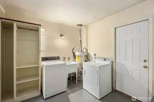 2108 E 24th St, Bremerton, WA 98310 - Photo 18