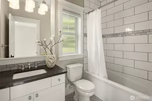 10610 NE 28th St, Bellevue, WA 98004 - Photo 26