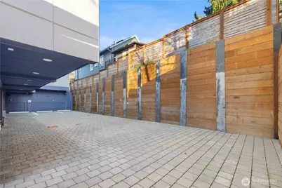 359 NW 76th Street, Seattle, WA 98117 - Photo 24