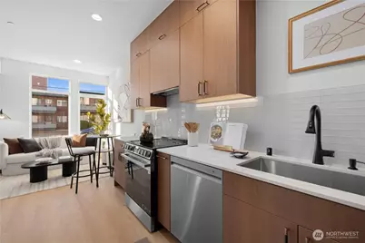 359 NW 76th Street, Seattle, WA 98117 - Photo 8