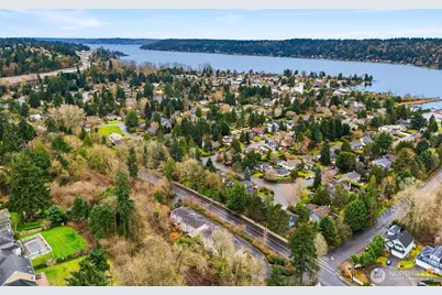4020 Lake Washington Boulevard SE, Bellevue, WA 98006 - Photo 32