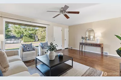 8106 39th Avenue SW, Seattle, WA 98136 - Photo 6