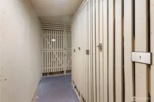 705 E Republican St, Seattle, WA 98102 - Photo 24