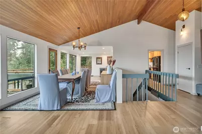 631 W Lake Sammamish Parkway NE, Bellevue, WA 98008 - Photo 12