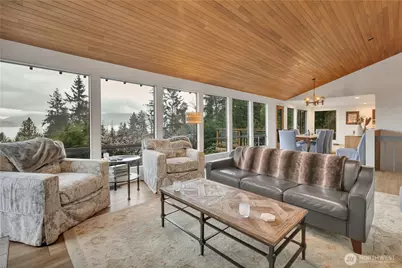 631 W Lake Sammamish Parkway NE, Bellevue, WA 98008 - Photo 10