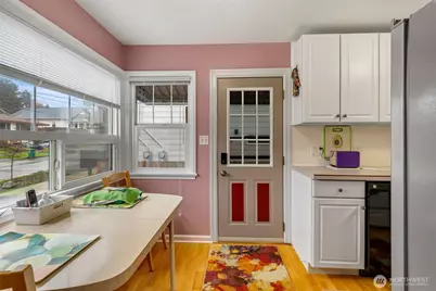 929 NW 59th Street, Seattle, WA 98107 - Photo 8