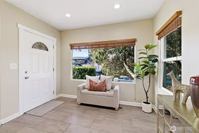 8722 Hamlet Ave S, Seattle, WA 98118 - Photo 8