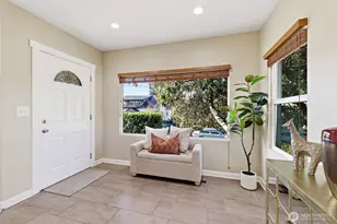 8722 Hamlet Ave S, Seattle, WA 98118 - Photo 8