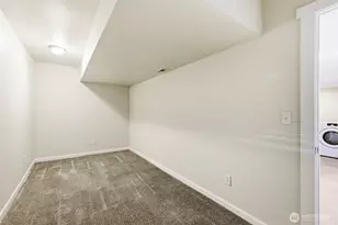 8722 Hamlet Ave S, Seattle, WA 98118 - Photo 38