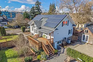 8722 Hamlet Ave S, Seattle, WA 98118 - Photo 2