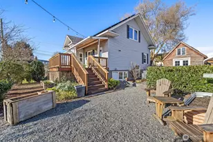 8722 Hamlet Ave S, Seattle, WA 98118 - Photo 4