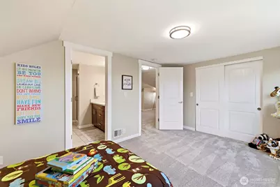 8722 Hamlet Ave S, Seattle, WA 98118 - Photo 22