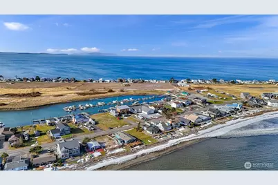 42 Saltspring Drive, Ferndale, WA 98248 - Photo 4