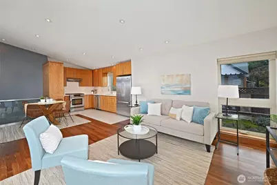 8218 2nd Avenue NE #B, Seattle, WA 98115 - Photo 4