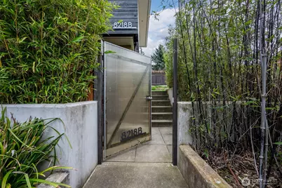 8218 2nd Avenue NE #B, Seattle, WA 98115 - Photo 30