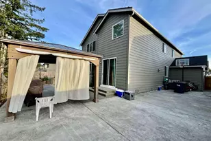 19835 152nd St Ct E, Bonney Lake, WA 98391 - Photo 16