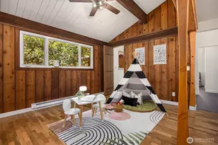 5836 Battle Point Dr NE, Bainbridge Island, WA 98110 - Photo 16