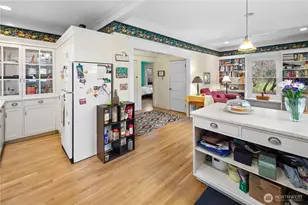 4616 Meridian Ave N, Seattle, WA 98103 - Photo 18