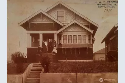 4616 Meridian Avenue N, Seattle, WA 98103 - Photo 38