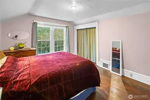 4616 Meridian Ave N, Seattle, WA 98103 - Photo 26