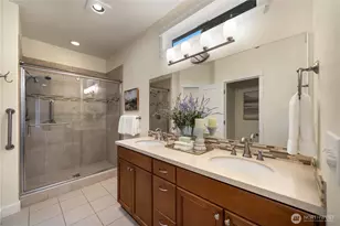 14714 Knoll Park Ct E, Bonney Lake, WA 98391 - Photo 12