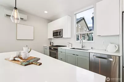 2634 NW 58th Street #B, Seattle, WA 98107 - Photo 10