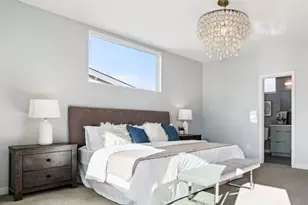 2634 NW 58th St, Seattle, WA 98107 - Photo 12