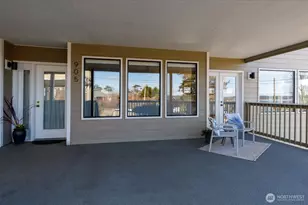 905 NE Leach St, Coupeville, WA 98239 - Photo 6