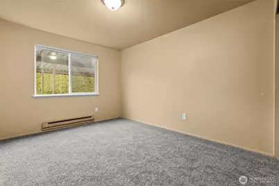 15912 Elm Street E, Sumner, WA 98390 - Photo 18
