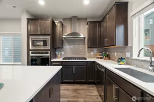 309 207th Pl SE, Bothell, WA 98012 - Photo 14