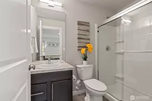 309 207th Pl SE, Bothell, WA 98012 - Photo 8