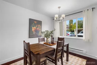 4877 Terrace Drive NE, Seattle, WA 98105 - Photo 12