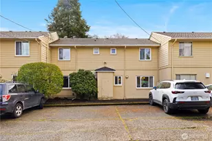 4877 Terrace Dr NE, Seattle, WA 98105 - Photo 26