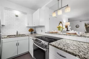 4877 Terrace Dr NE, Seattle, WA 98105 - Photo 14