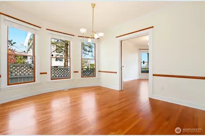 137 23rd Avenue E, Seattle, WA 98112 - Photo 28