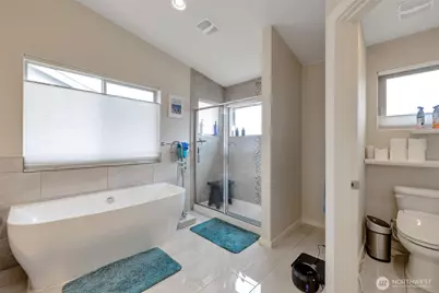 15817 SE 252nd Place, Covington, WA 98042 - Photo 18