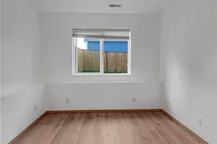 9744 57th Ave S, Seattle, WA 98118 - Photo 20