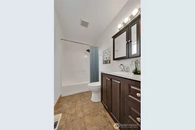 9744 57th Avenue S, Seattle, WA 98118 - Photo 10