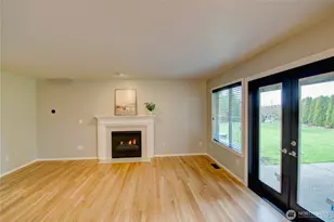 12297 Bayhill Dr, Burlington, WA 98233 - Photo 10