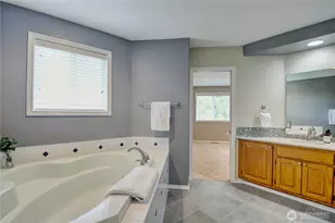 12297 Bayhill Dr, Burlington, WA 98233 - Photo 16