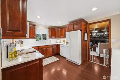 8407 121st Street East, Puyallup, WA 98373 - Photo 14