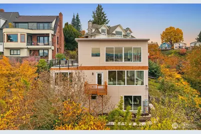 1701 41st Avenue SW, Seattle, WA 98116 - Photo 8