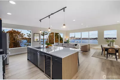 1701 41st Avenue SW, Seattle, WA 98116 - Photo 10