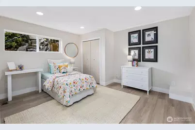 1701 41st Avenue SW, Seattle, WA 98116 - Photo 28