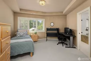 20450 NE 71st St, Redmond, WA 98053 - Photo 32