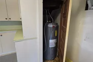 319 S 82nd St, Tacoma, WA 98408 - Photo 24